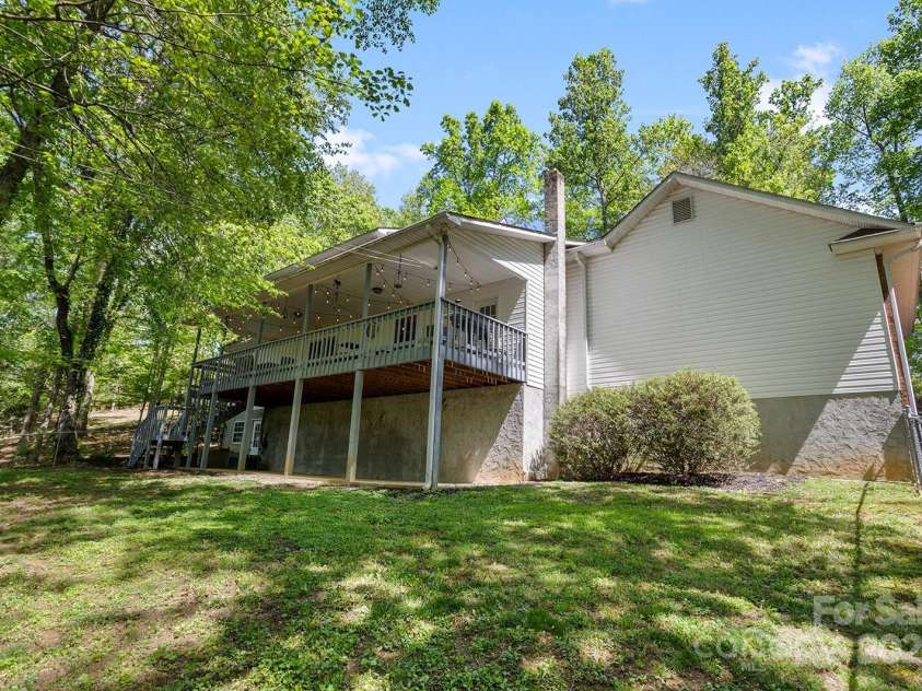133 Bennett Road, Candler, NC 28715.  MLS# CAR4259919, YatesRealty ID 13529. 