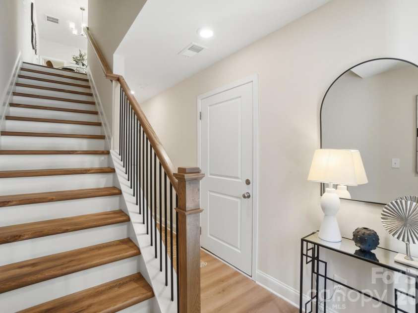 1914 Irma Street, Charlotte, NC 28216.  MLS# CAR4369458, YatesRealty ID 13529. 