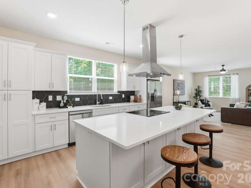 1914 Irma Street, Charlotte, NC 28216.  MLS# CAR4369458, YatesRealty ID 13529. 