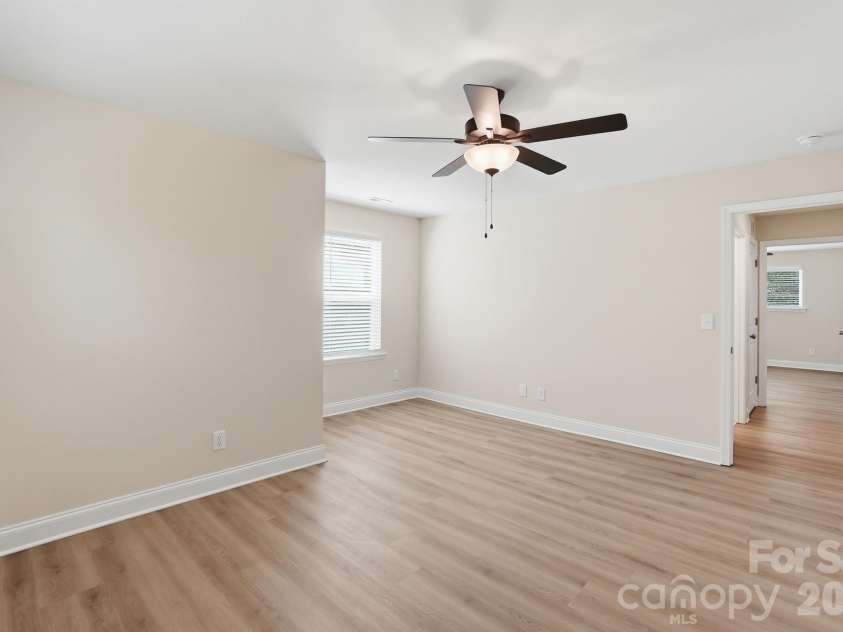 1914 Irma Street, Charlotte, NC 28216.  MLS# CAR4369458, YatesRealty ID 13529. 