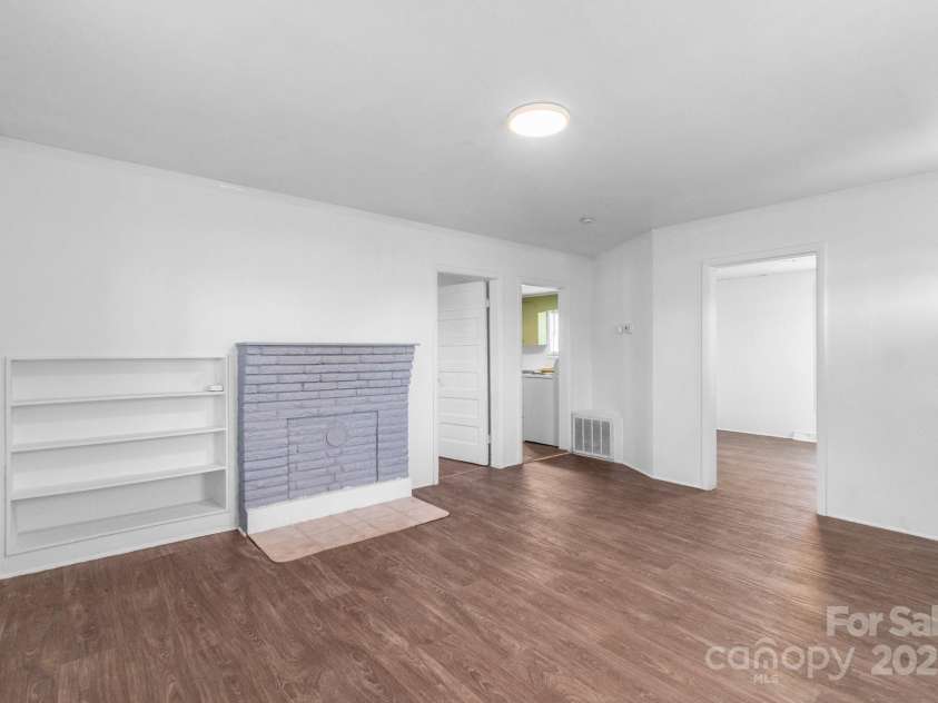 3322 York Highway, Gastonia, NC 28052.  MLS# CAR4278149, YatesRealty ID 1353. 