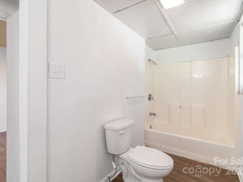 3322 York Highway, Gastonia, NC 28052.  MLS# CAR4278149, YatesRealty ID 1353. 