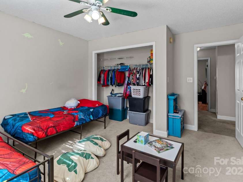 697 Maple Ridge Circle, Salisbury, NC 28147.  MLS# CAR4205711, YatesRealty ID 1353. 