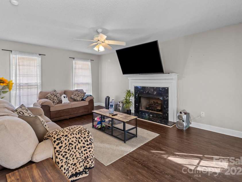 697 Maple Ridge Circle, Salisbury, NC 28147.  MLS# CAR4205711, YatesRealty ID 1353. Fireplace