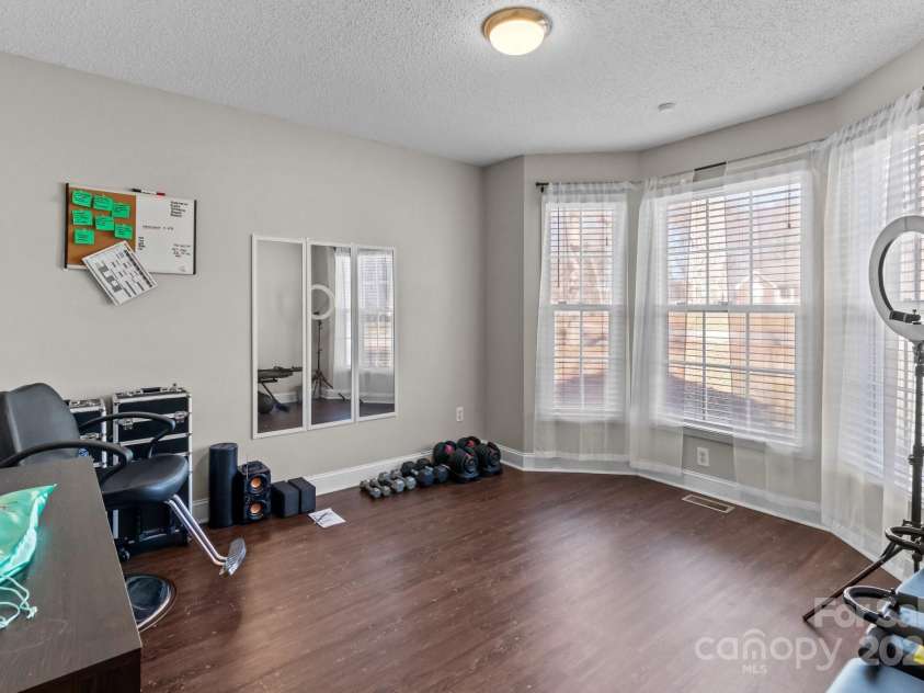 697 Maple Ridge Circle, Salisbury, NC 28147.  MLS# CAR4205711, YatesRealty ID 1353. Flex space with pretty bay window