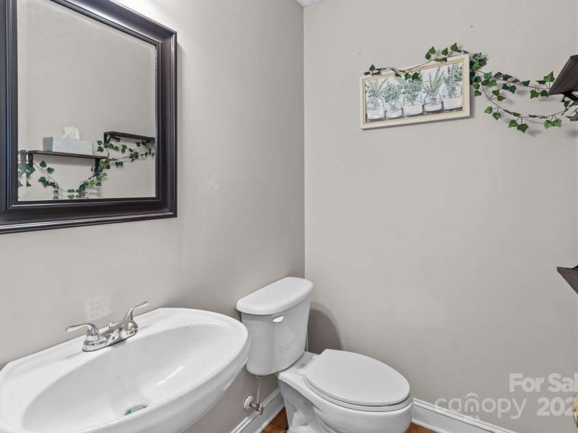 697 Maple Ridge Circle, Salisbury, NC 28147.  MLS# CAR4205711, YatesRealty ID 1353. Half bath downstairs