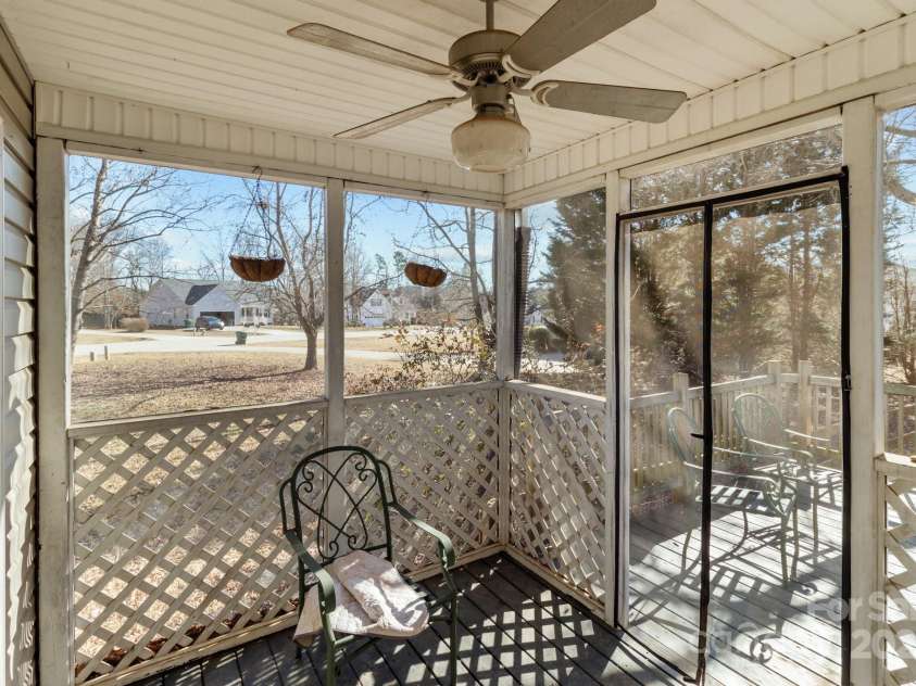 697 Maple Ridge Circle, Salisbury, NC 28147.  MLS# CAR4205711, YatesRealty ID 1353. Screened porch