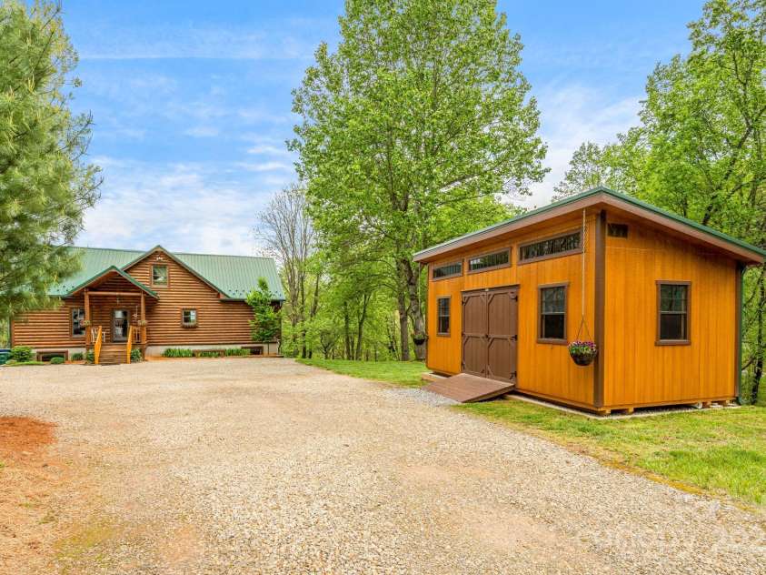 256 Morgan Cove Road, Candler, NC 28715.  MLS# CAR4247453, YatesRealty ID 13531. 