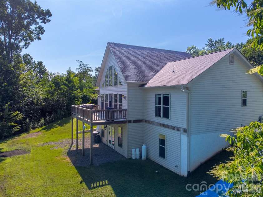 266 Egret Lane, Sylva, NC 28779.  MLS# CAR4371087, YatesRealty ID 13532. 