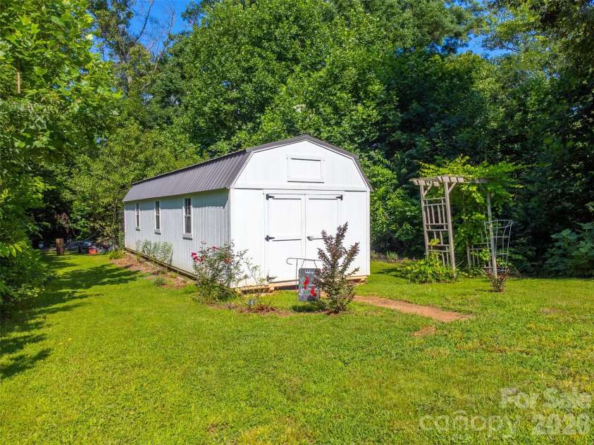 266 Egret Lane, Sylva, NC 28779.  MLS# CAR4371087, YatesRealty ID 13532. 