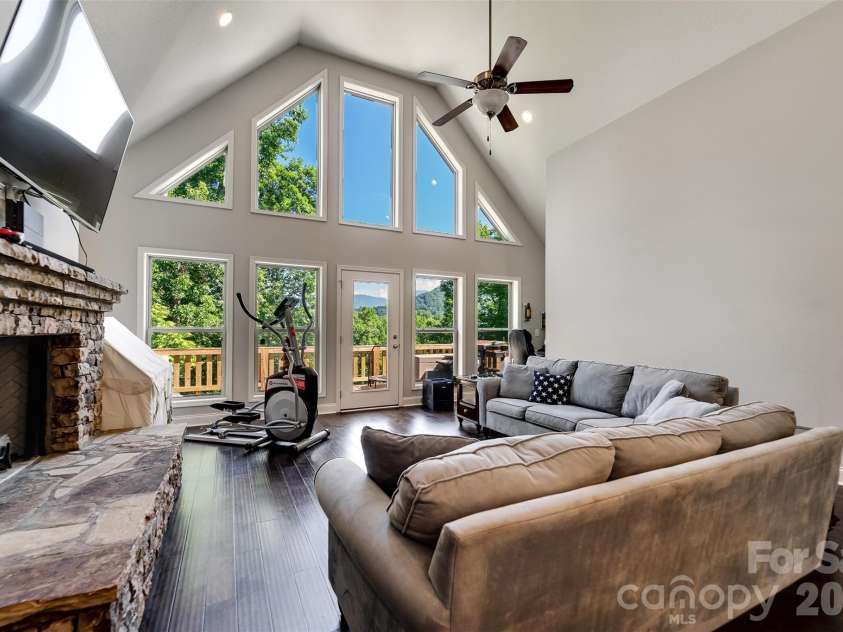 266 Egret Lane, Sylva, NC 28779.  MLS# CAR4371087, YatesRealty ID 13532. 