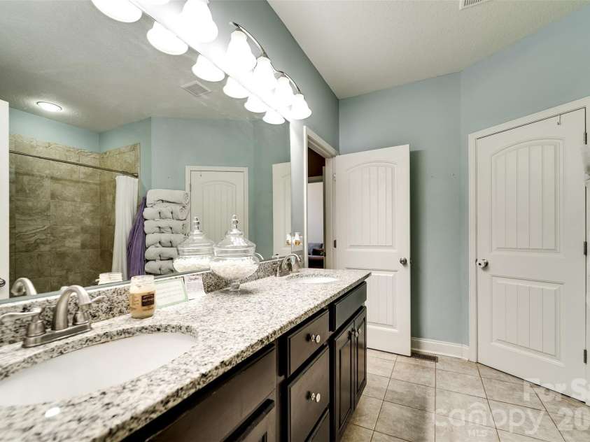 266 Egret Lane, Sylva, NC 28779.  MLS# CAR4371087, YatesRealty ID 13532. 