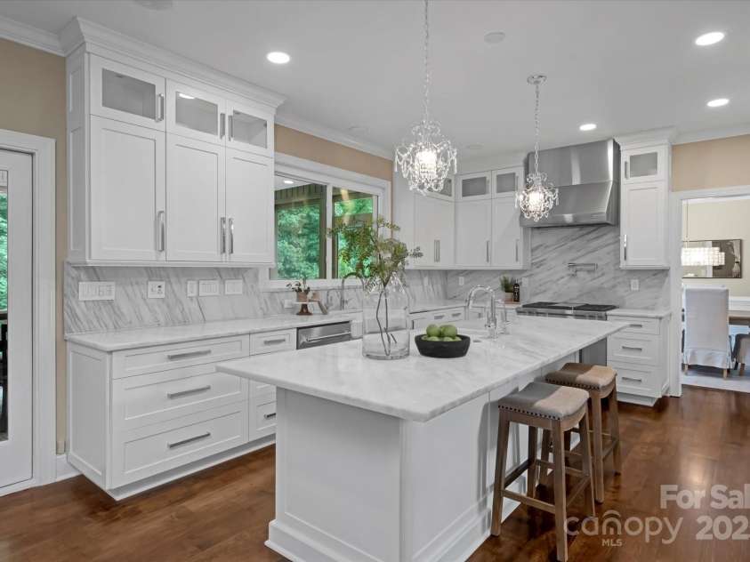 409 Running Horse Lane, Waxhaw, NC 28173.  MLS# CAR4222775, YatesRealty ID 13532. 