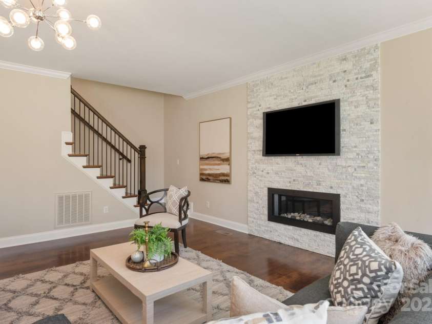 409 Running Horse Lane, Waxhaw, NC 28173.  MLS# CAR4222775, YatesRealty ID 13532. 