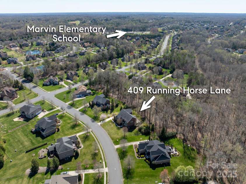 409 Running Horse Lane, Waxhaw, NC 28173.  MLS# CAR4222775, YatesRealty ID 13532. 