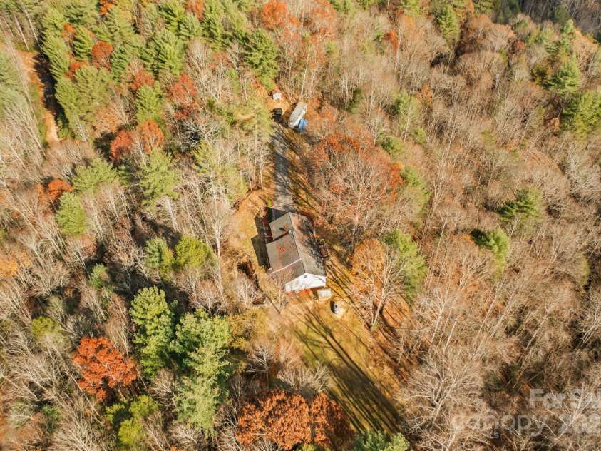 937 Sampson Road, Lenoir, NC 28645.  MLS# CAR4257985, YatesRealty ID 13533. 