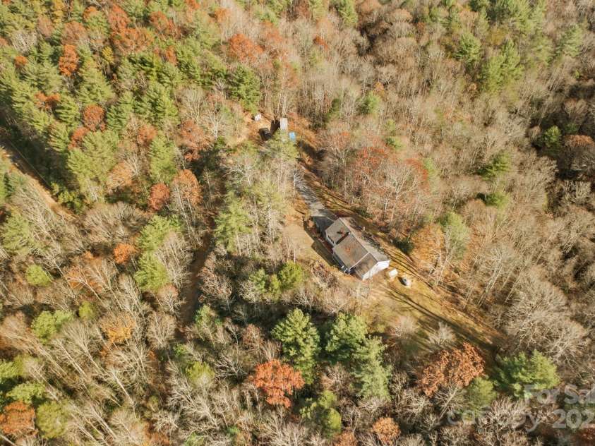 937 Sampson Road, Lenoir, NC 28645.  MLS# CAR4257985, YatesRealty ID 13533. 