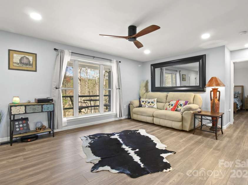 937 Sampson Road, Lenoir, NC 28645.  MLS# CAR4257985, YatesRealty ID 13533. 