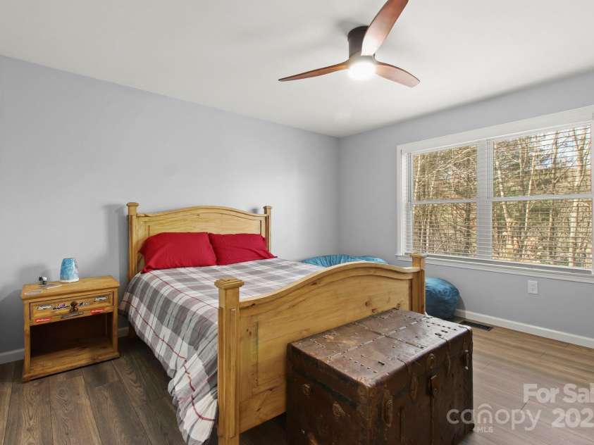 937 Sampson Road, Lenoir, NC 28645.  MLS# CAR4257985, YatesRealty ID 13533. 