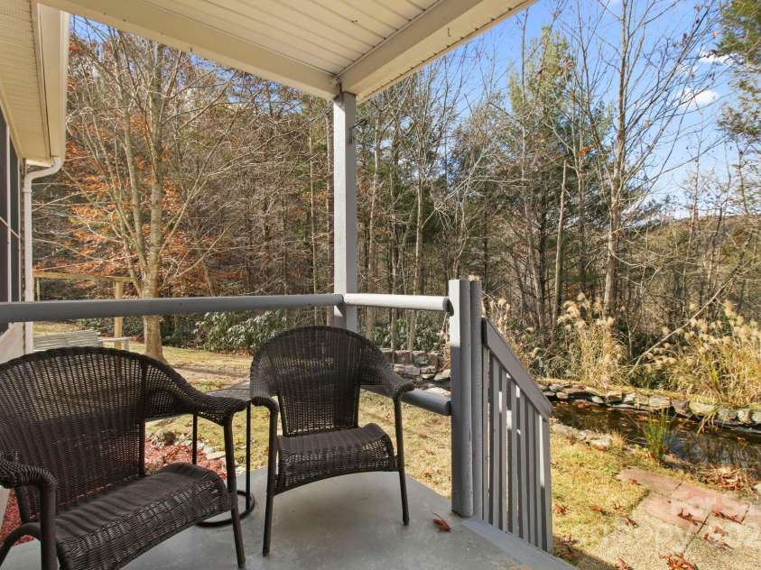 937 Sampson Road, Lenoir, NC 28645.  MLS# CAR4257985, YatesRealty ID 13533. 