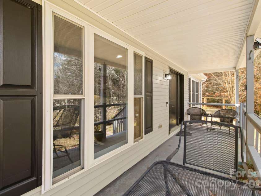 937 Sampson Road, Lenoir, NC 28645.  MLS# CAR4257985, YatesRealty ID 13533. 