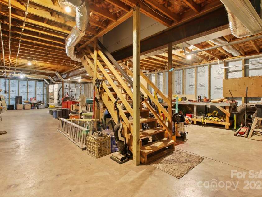 937 Sampson Road, Lenoir, NC 28645.  MLS# CAR4257985, YatesRealty ID 13533. 