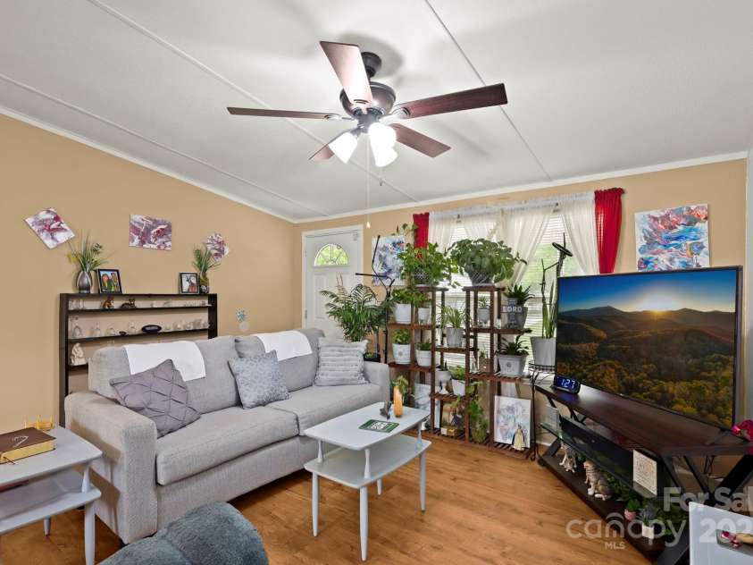 3570 Fox Run, Lenoir, NC 28645.  MLS# CAR4254833, YatesRealty ID 13534. 