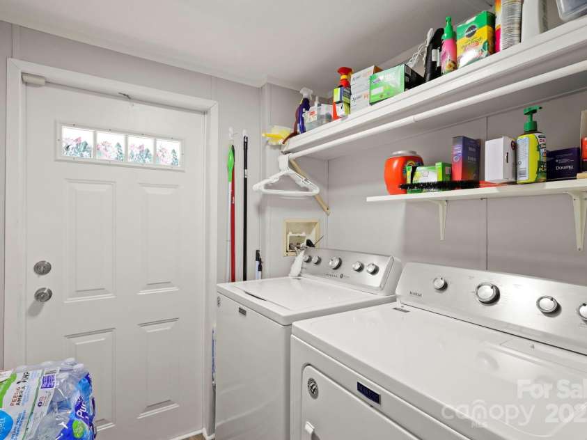 3570 Fox Run, Lenoir, NC 28645.  MLS# CAR4254833, YatesRealty ID 13534. 