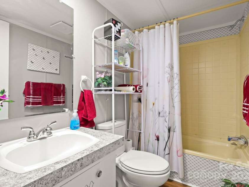 3570 Fox Run, Lenoir, NC 28645.  MLS# CAR4254833, YatesRealty ID 13534. 