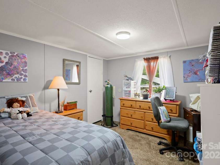 3570 Fox Run, Lenoir, NC 28645.  MLS# CAR4254833, YatesRealty ID 13534. 