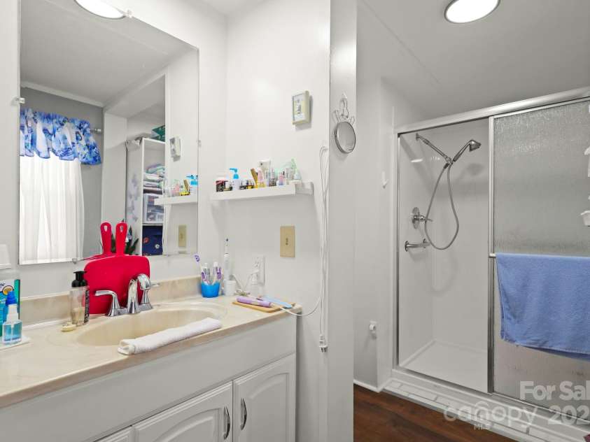 3570 Fox Run, Lenoir, NC 28645.  MLS# CAR4254833, YatesRealty ID 13534. 