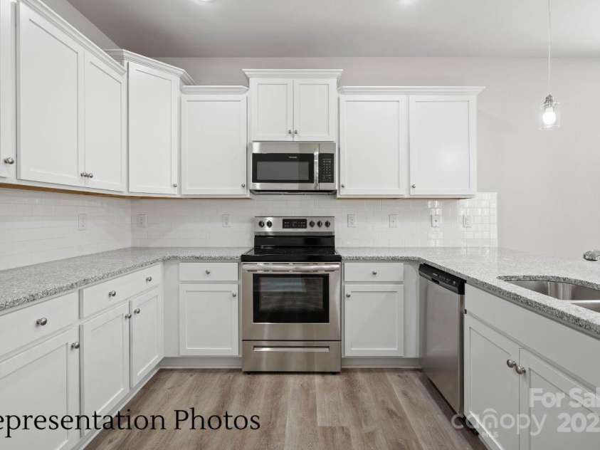 215 Lake George Drive, Shelby, NC 28152.  MLS# CAR4259717, YatesRealty ID 13535. 