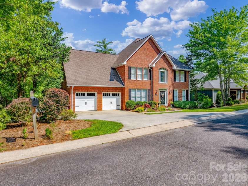 357 Lentz Landing Lane, Nebo, NC 28761.  MLS# CAR4351177, YatesRealty ID 13536. 