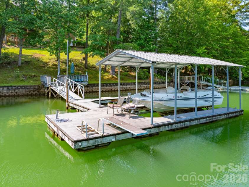 357 Lentz Landing Lane, Nebo, NC 28761.  MLS# CAR4351177, YatesRealty ID 13536. 