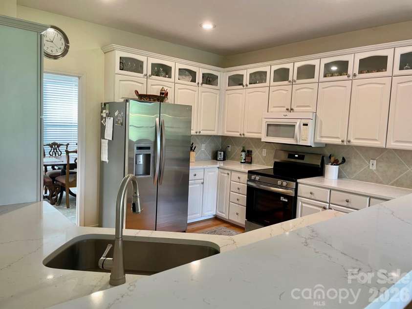 357 Lentz Landing Lane, Nebo, NC 28761.  MLS# CAR4351177, YatesRealty ID 13536. 