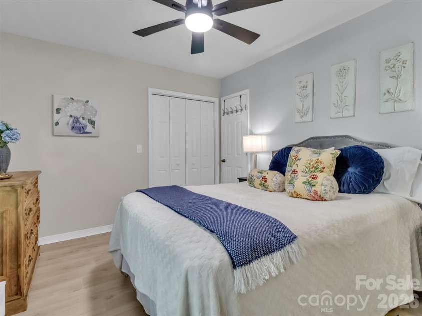 211 Rustic Road, Waynesville, NC 28786.  MLS# CAR4371760, YatesRealty ID 13537. 2nd Guest Bedroom