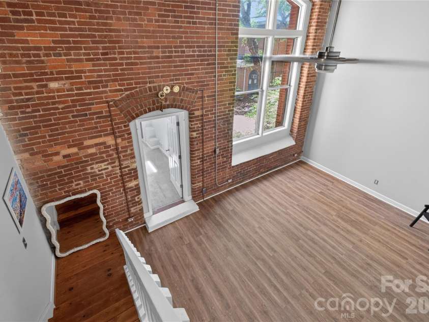 201 Hoskins Road, Charlotte, NC 28208.  MLS# CAR4400692, YatesRealty ID 13538. 