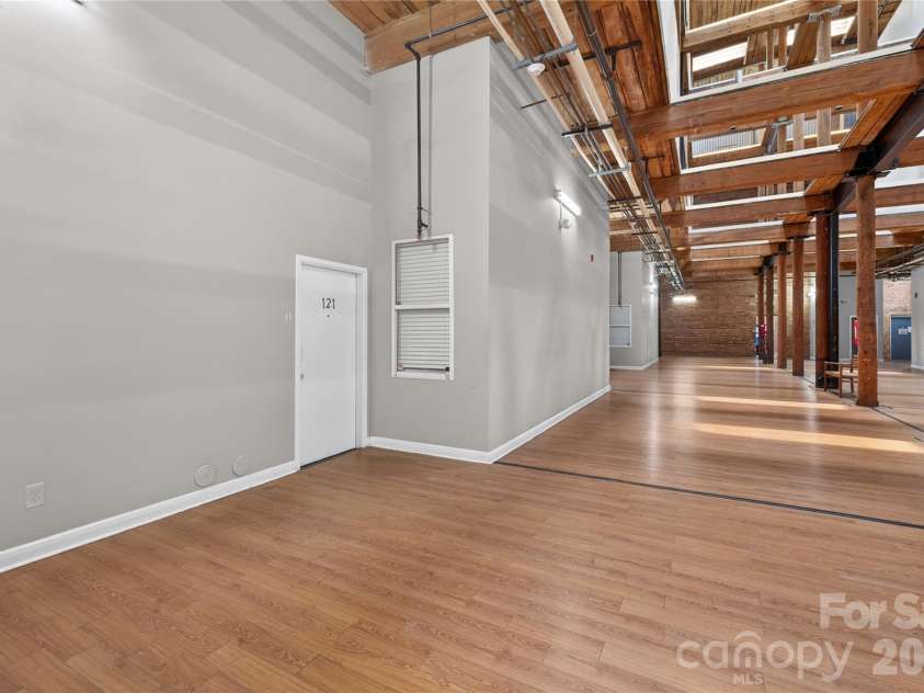 201 Hoskins Road, Charlotte, NC 28208.  MLS# CAR4400692, YatesRealty ID 13538. 