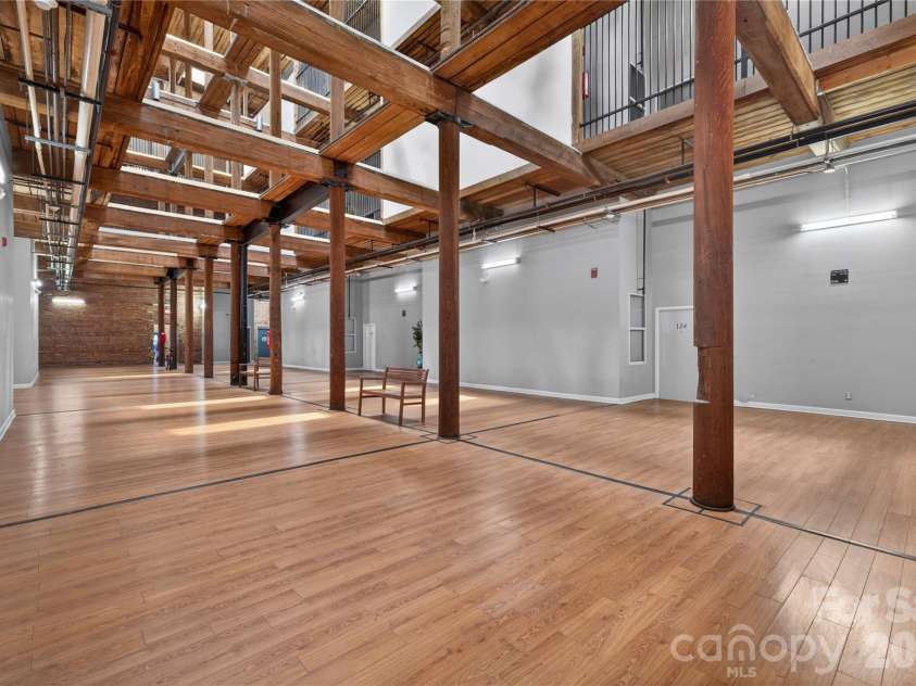 201 Hoskins Road, Charlotte, NC 28208.  MLS# CAR4400692, YatesRealty ID 13538. 