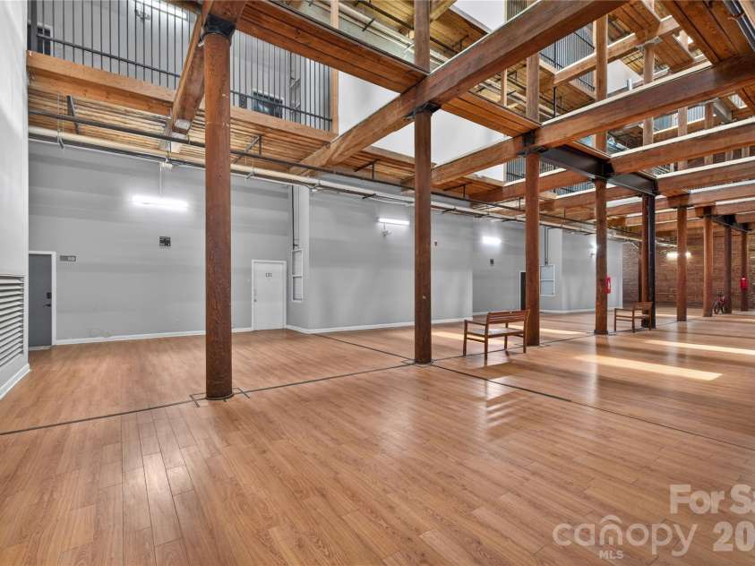 201 Hoskins Road, Charlotte, NC 28208.  MLS# CAR4400692, YatesRealty ID 13538. 