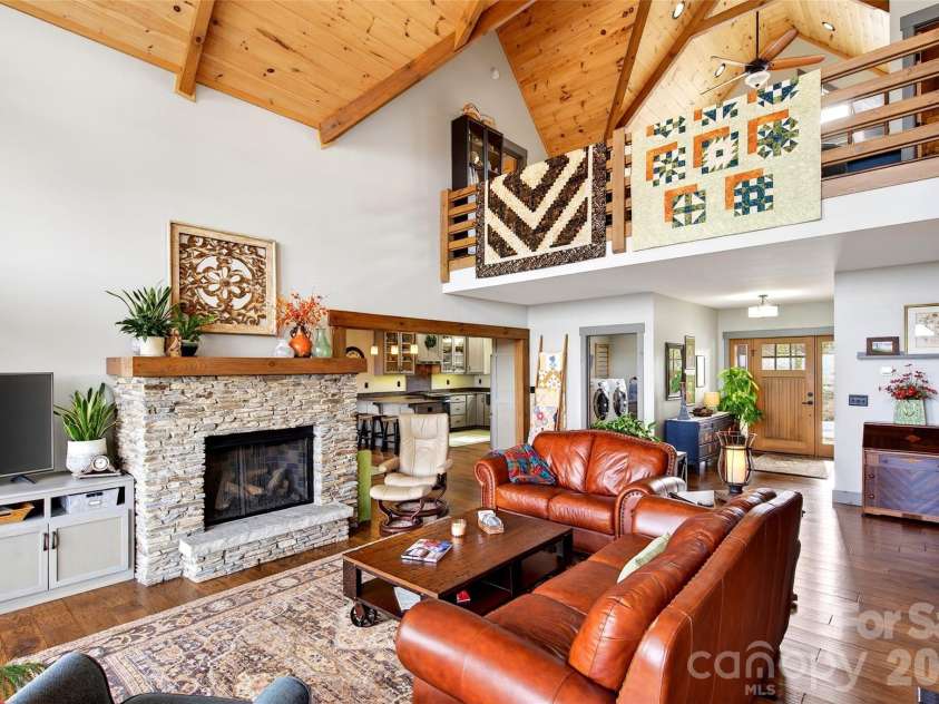 623 Mountain Vista Drive, Nebo, NC 28761.  MLS# CAR4342398, YatesRealty ID 13539. 