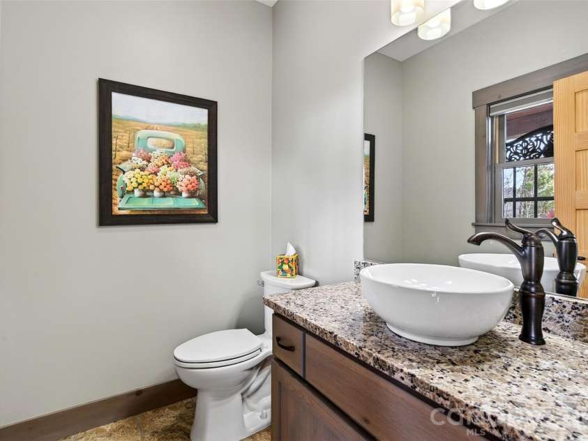 623 Mountain Vista Drive, Nebo, NC 28761.  MLS# CAR4342398, YatesRealty ID 13539. 