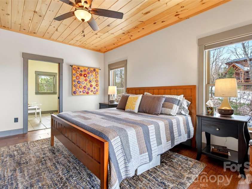 623 Mountain Vista Drive, Nebo, NC 28761.  MLS# CAR4342398, YatesRealty ID 13539. 
