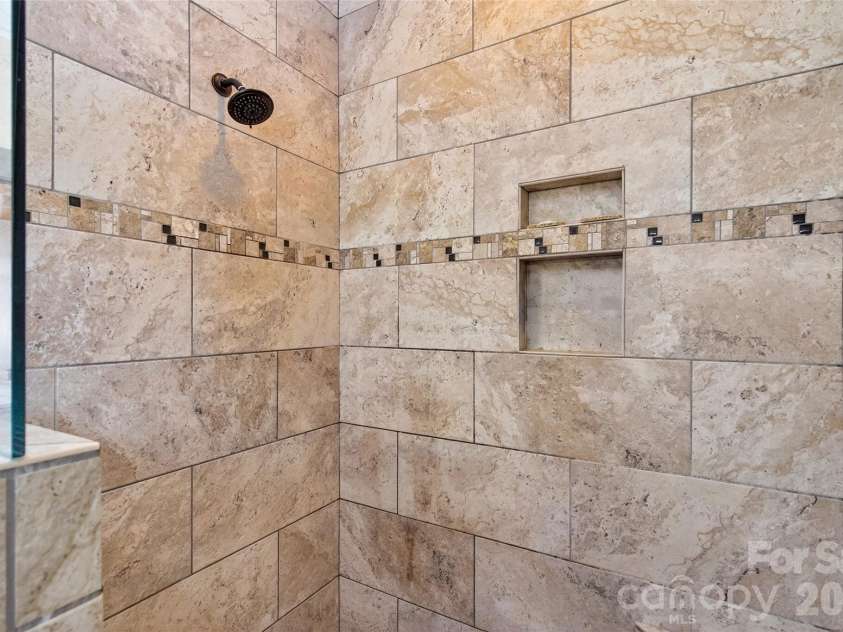 623 Mountain Vista Drive, Nebo, NC 28761.  MLS# CAR4342398, YatesRealty ID 13539. 