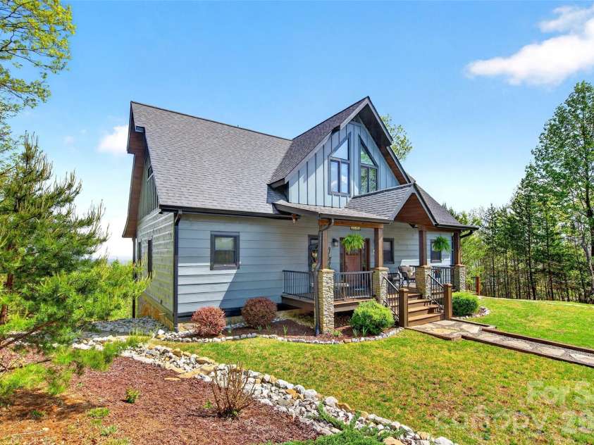 623 Mountain Vista Drive, Nebo, NC 28761.  MLS# CAR4342398, YatesRealty ID 13539. 