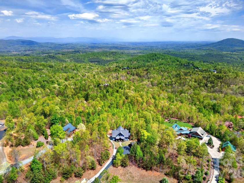 623 Mountain Vista Drive, Nebo, NC 28761.  MLS# CAR4342398, YatesRealty ID 13539. 