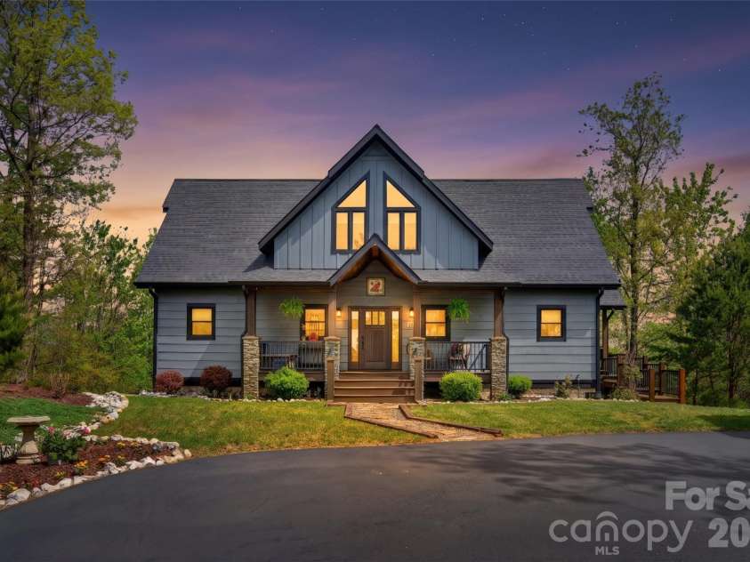 623 Mountain Vista Drive, Nebo, NC 28761.  MLS# CAR4342398, YatesRealty ID 13539. 