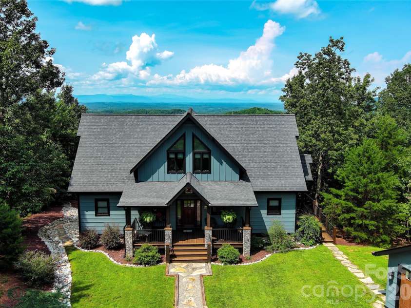 623 Mountain Vista Drive, Nebo, NC 28761.  MLS# CAR4342398, YatesRealty ID 13539. 