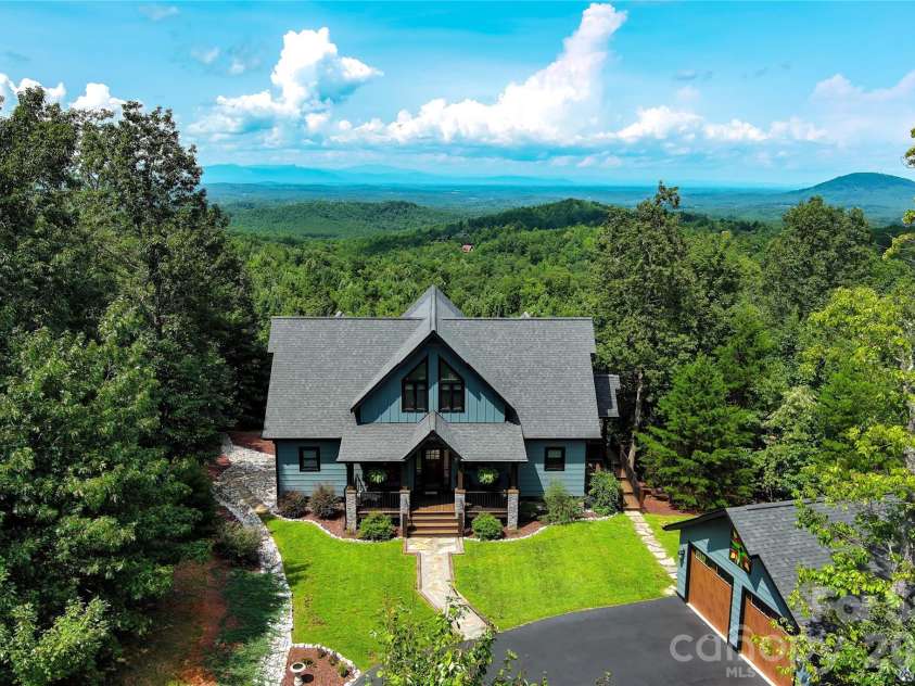 623 Mountain Vista Drive, Nebo, NC 28761.  MLS# CAR4342398, YatesRealty ID 13539. 