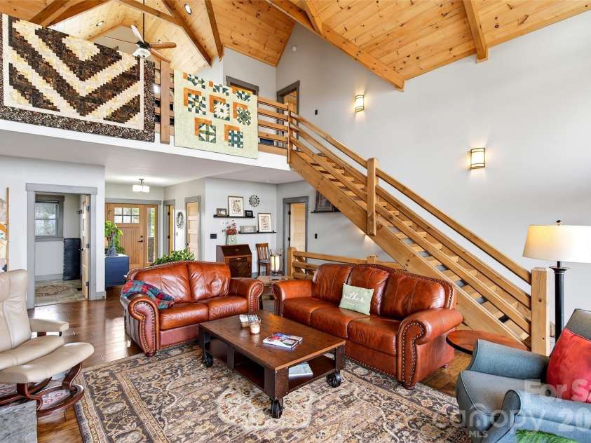 623 Mountain Vista Drive, Nebo, NC 28761.  MLS# CAR4342398, YatesRealty ID 13539. Great room
